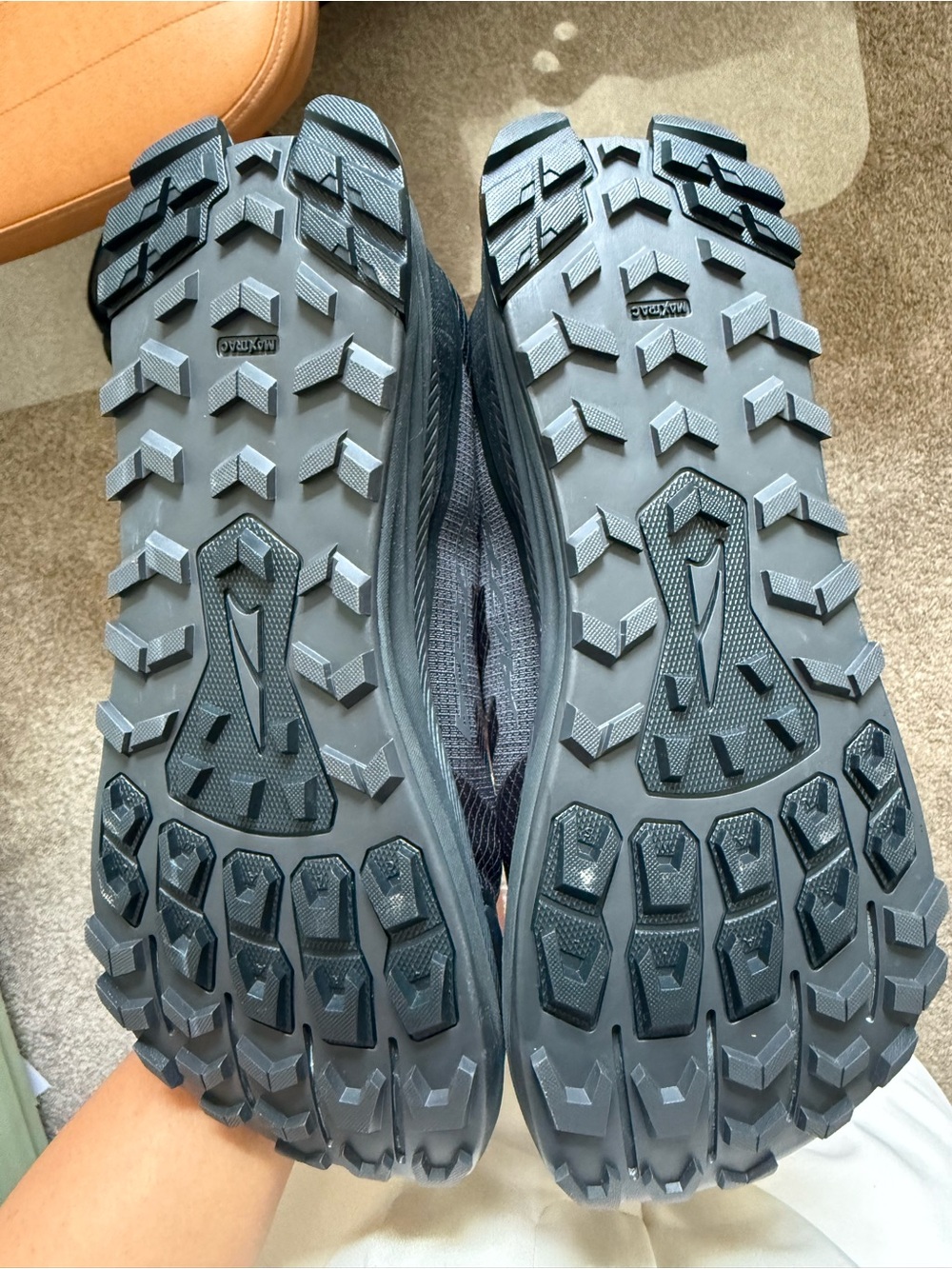 Altra Women’s All-Black Trail Running Shoes Lone Peak 9 - Picture 3 of 4